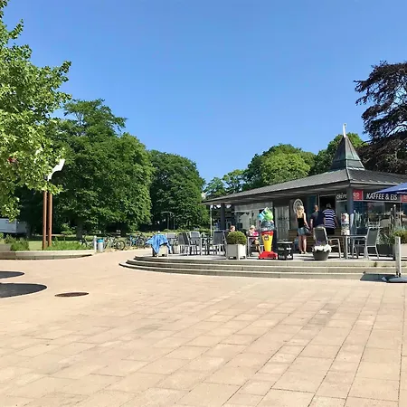 Skowronek Am Kurpark