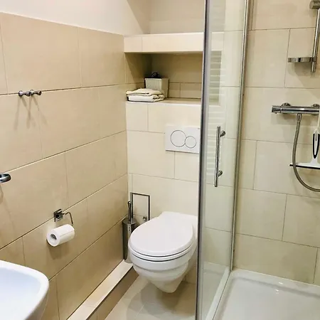 Skowronek Am Kurpark